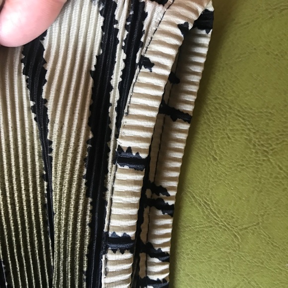 NOTATIONS Pleated Jungle Top EUC! - Picture 7 of 8